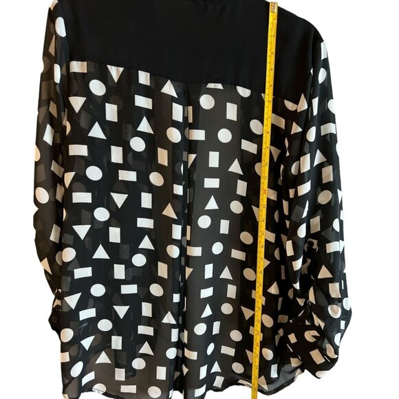 Forever 21 Black & White Geometric Print Sheer Long Sleeve Blouse Size L - Picture 4 of 5